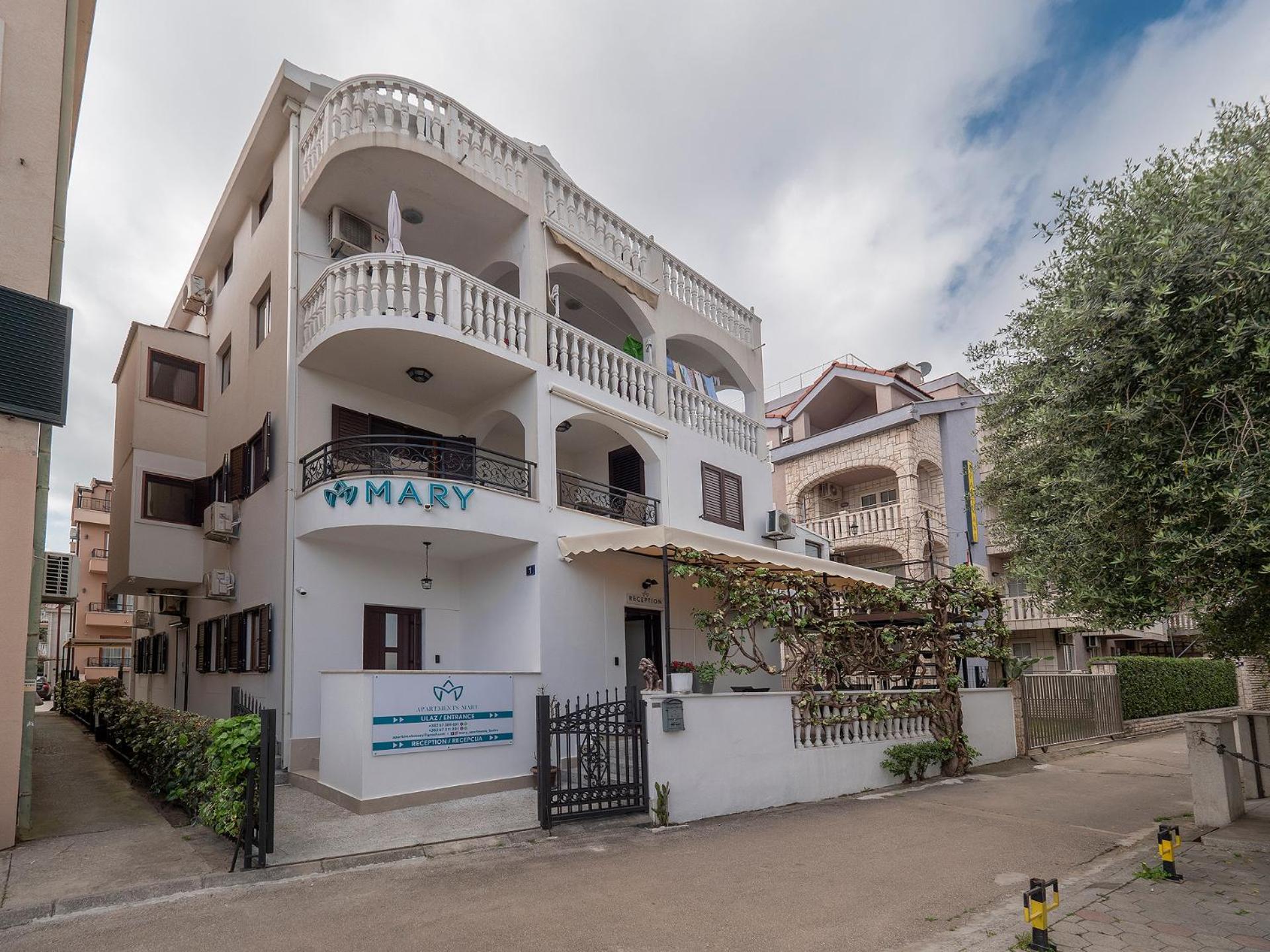 Apartments Mary Будва Экстерьер фото